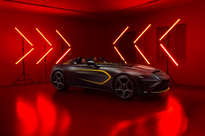 Aston Martin V12 Wallpaper