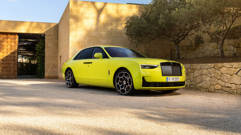 Rolls Royce Black Wallpaper